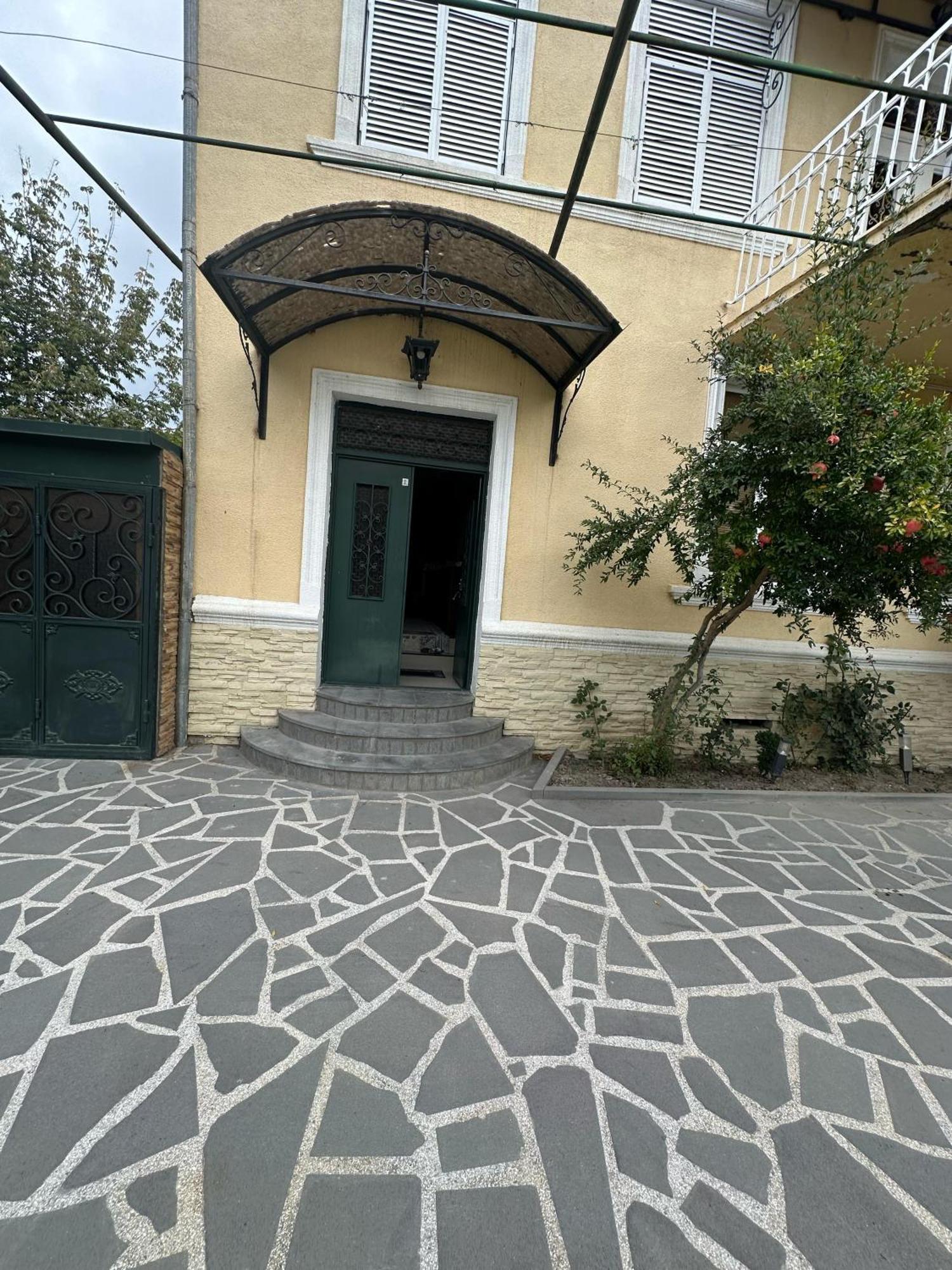 Ekas Rosengarten Gori Exteriör bild